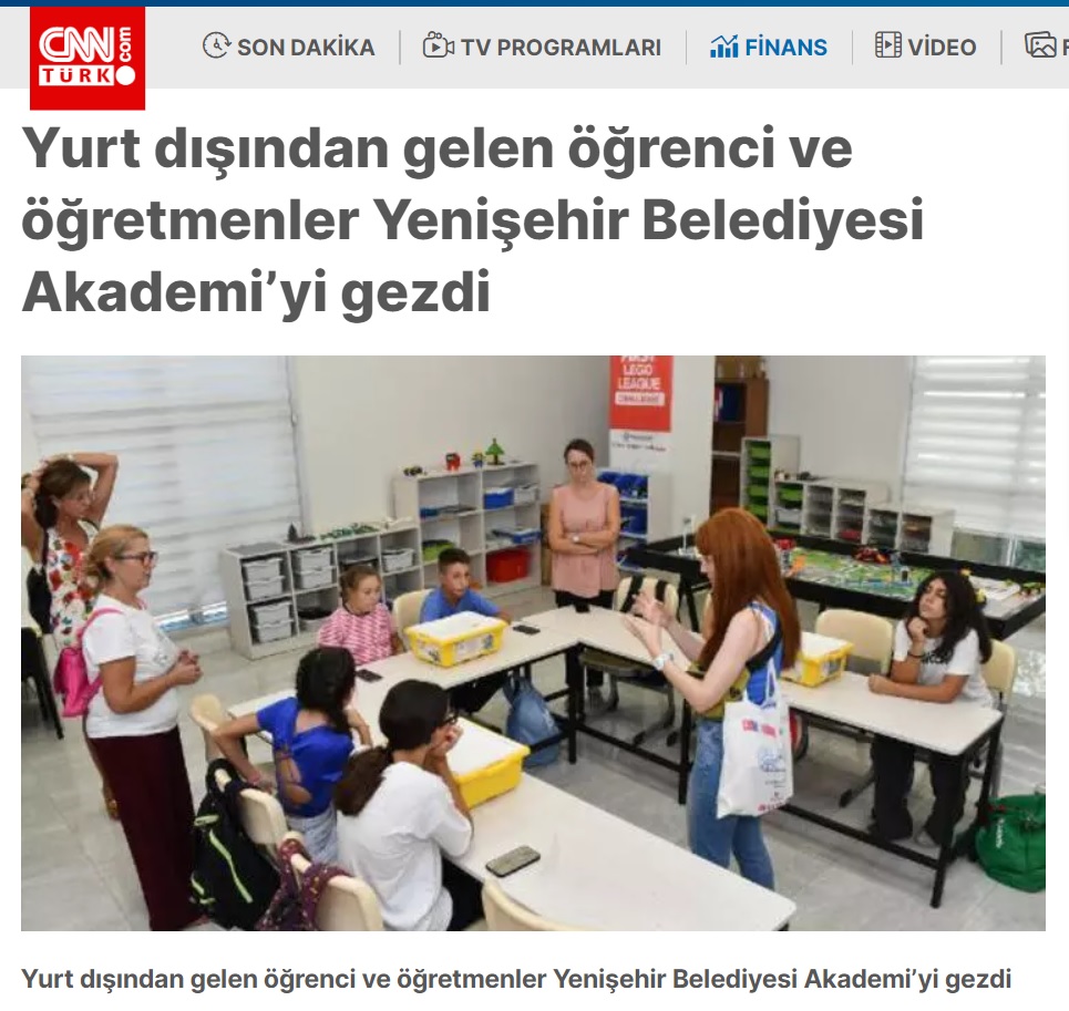 Yurt dışından gelen öğrenci ve öğretmenler Yenişehir Belediyesi Akademi’yi gezdi