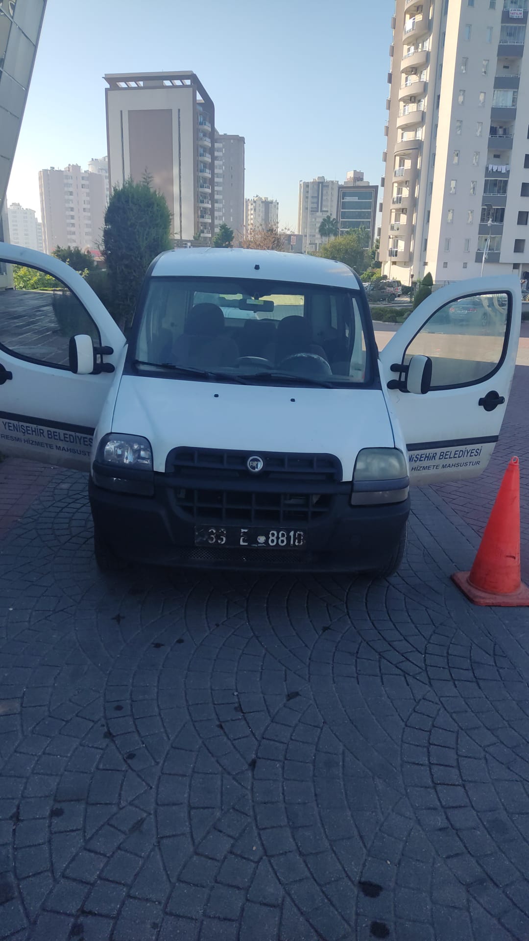 Mersin Yenişehir Belediye Başkanlığın'dan Araç Satış İlanı