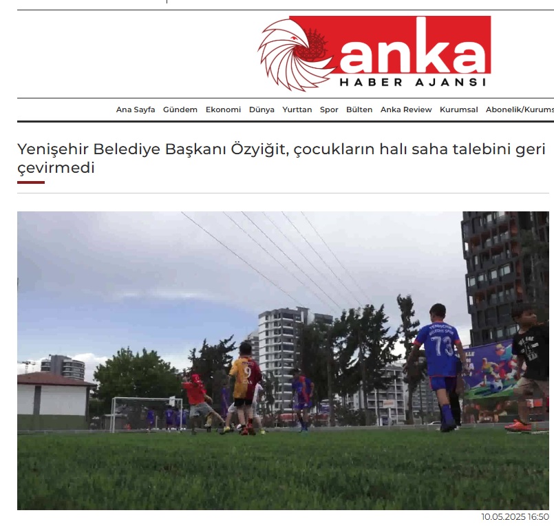 Başkan Özyiğit, çocukların halı saha talebini geri çevirmedi