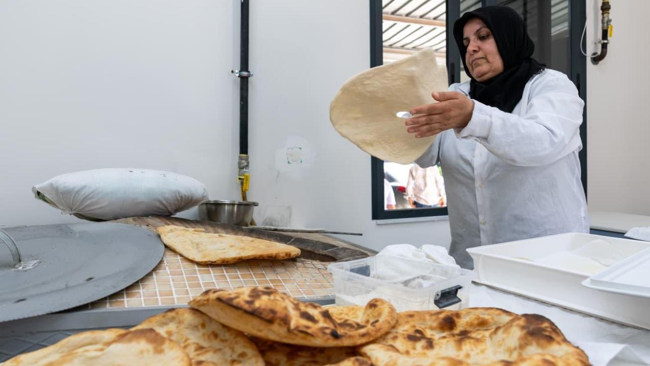 Yenişehir’de aracı yok, alın teri var