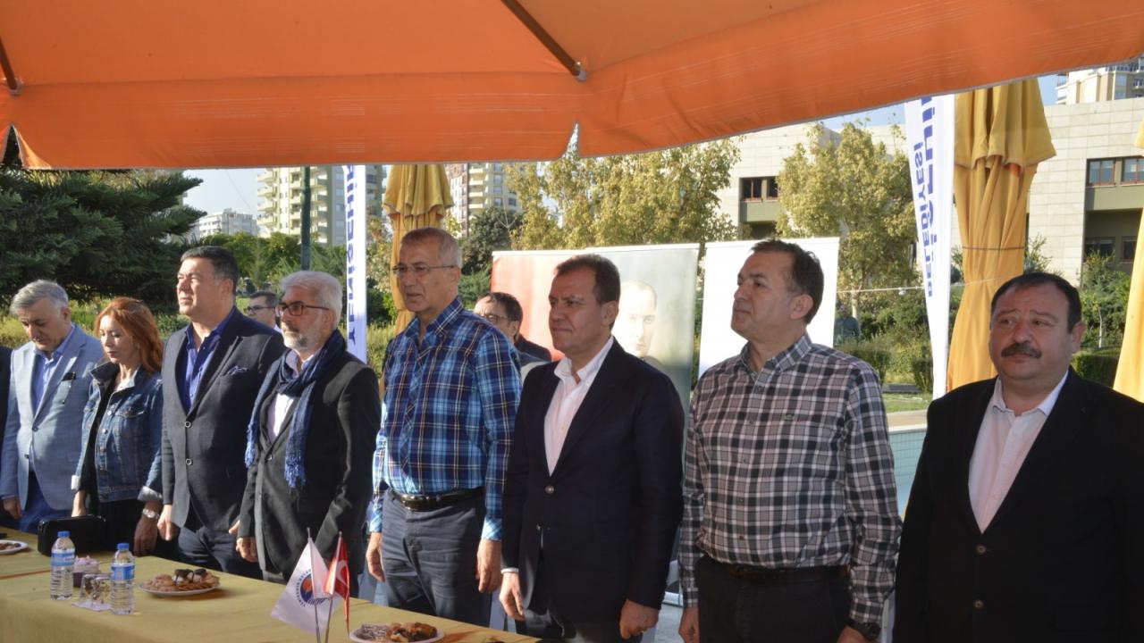 Yenişehir Belediyesi Emekli Öğretmenleri unutmadı.
