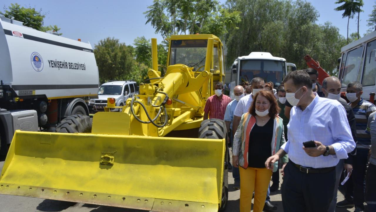 Yenişehir Belediyesi hurda araçları hizmete kazandırıyor