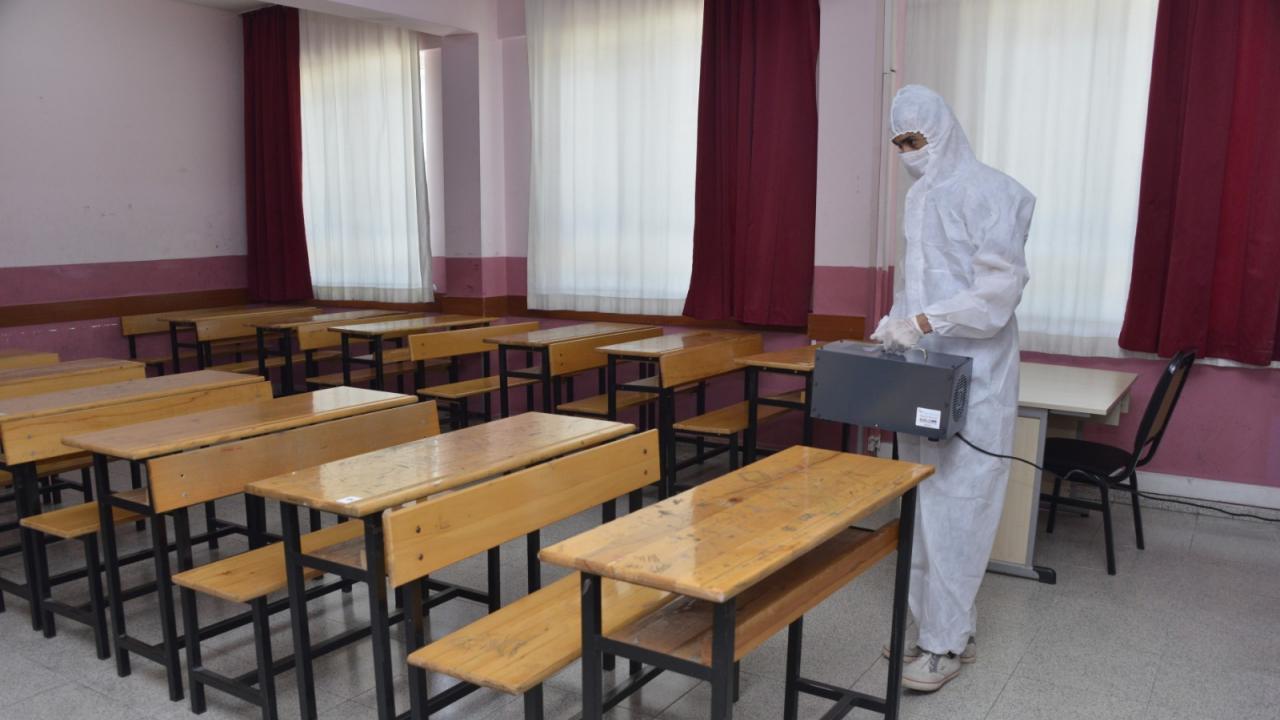 Yenişehir Belediyesinden okullarda LGS dezenfeksiyonu