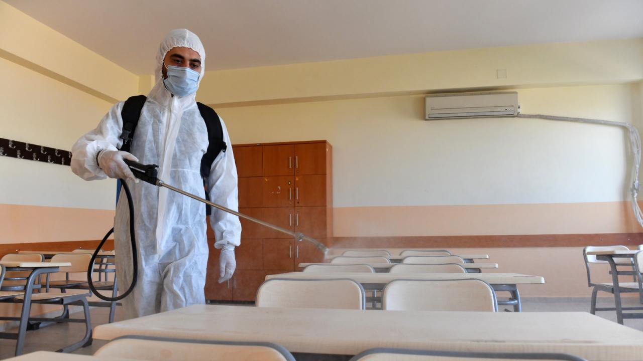 Yenişehir’de okullar ve ASM’ler dezenfekte ediliyor