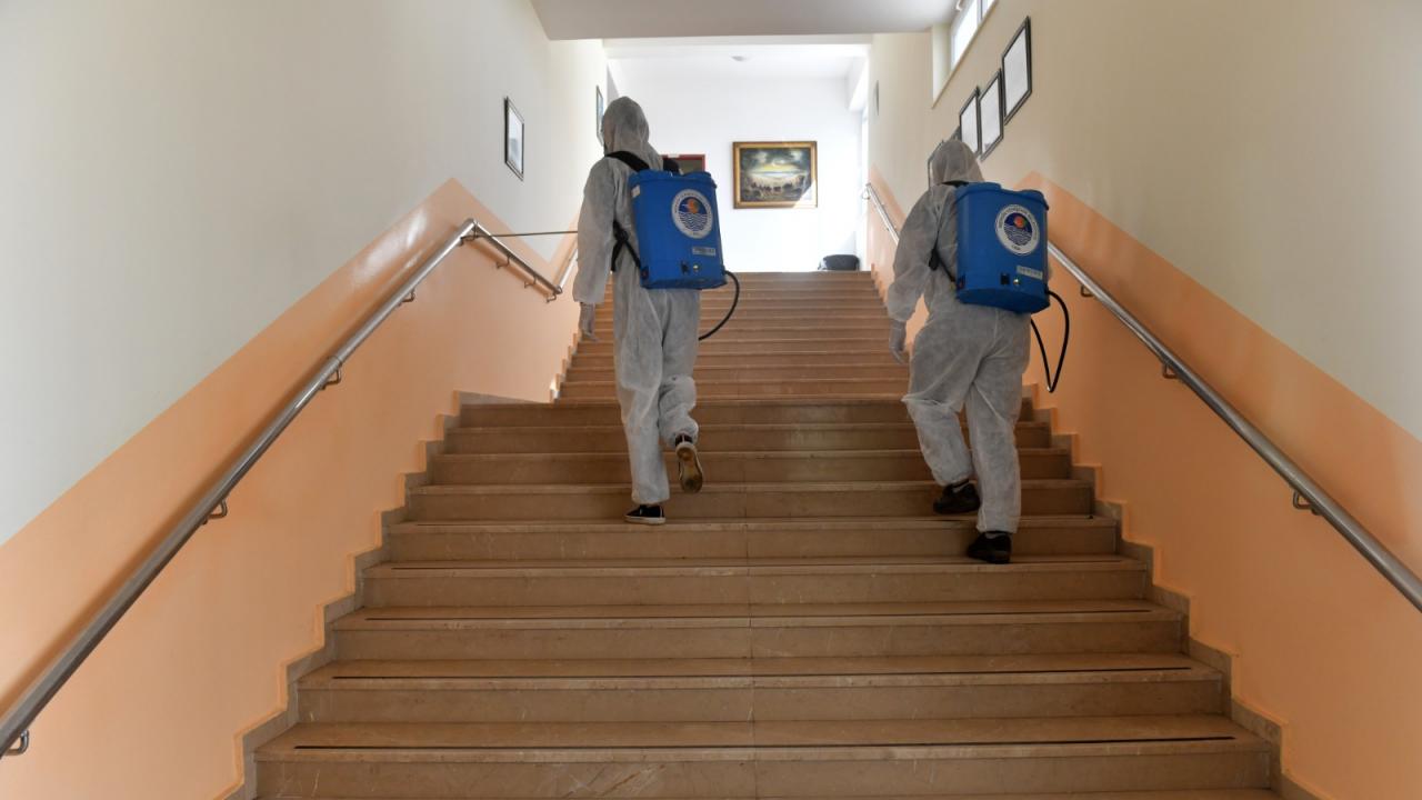 Yenişehir’de okullar ve ASM’ler dezenfekte ediliyor