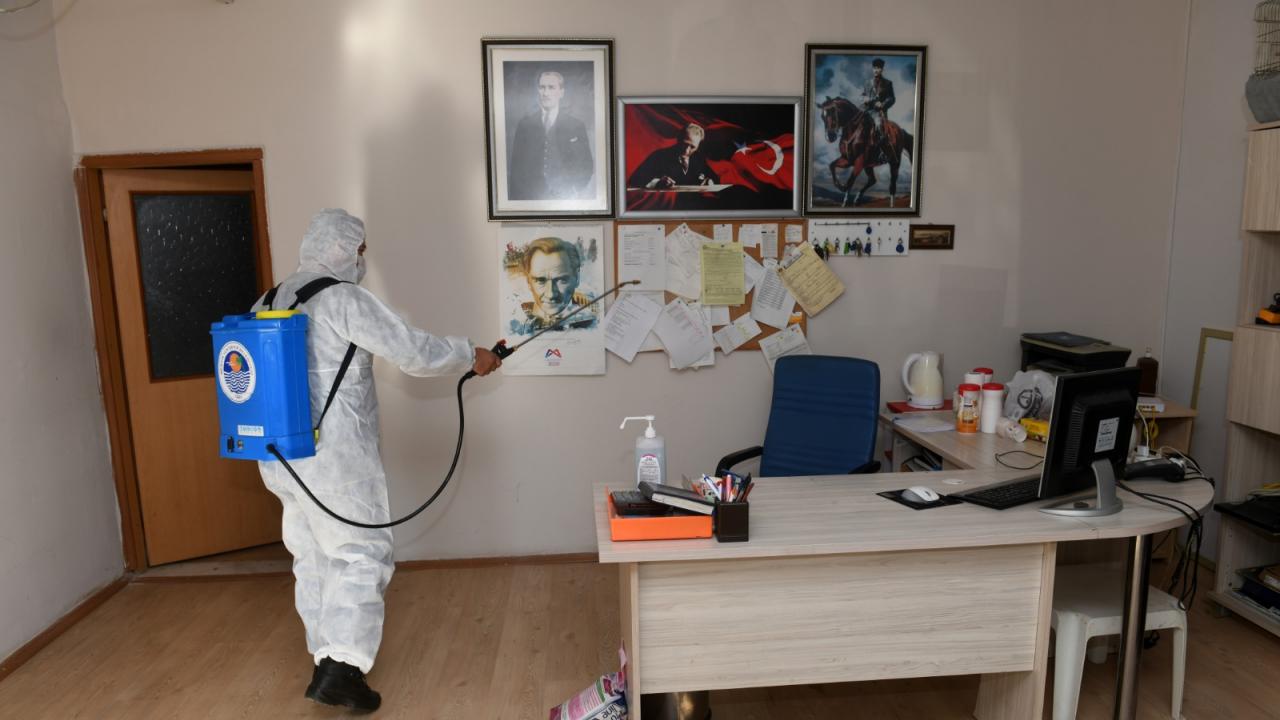 Yenişehir Belediyesi dezenfeksiyon çalışmalarını sürdürüyor
