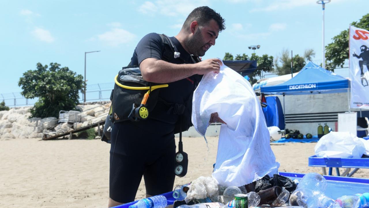 Yenişehir Belediyesinden denizaltı temizliği