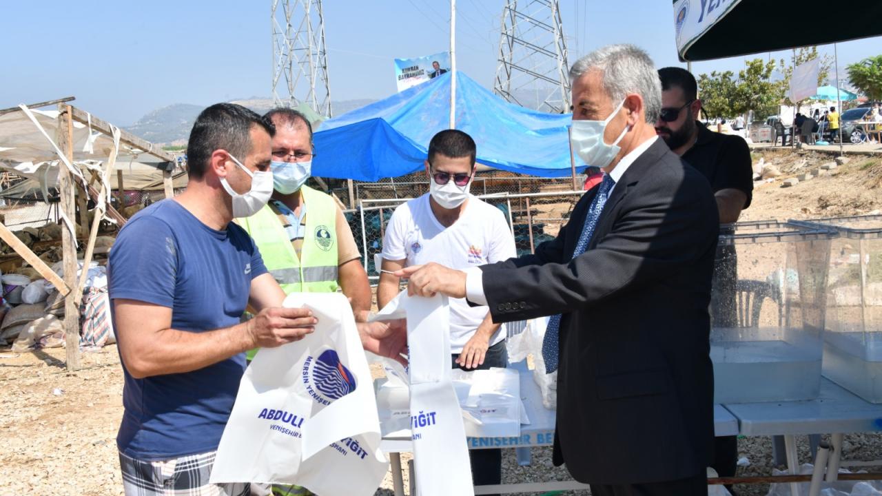 Yenişehir Belediyesi, mobil kesim alanında poşet dağıttı