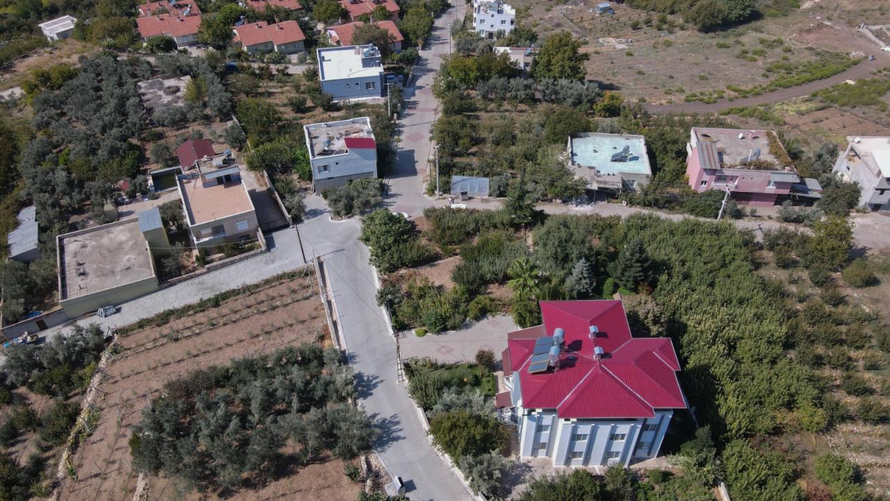 Yenişehir Belediyesi kırsal mahallelerin yol sorununu çözüyor