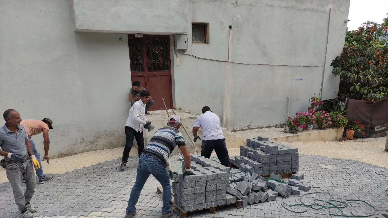 Yenişehir Belediyesi yol yapım çalışmalarına kırsalda da devam ediyor 