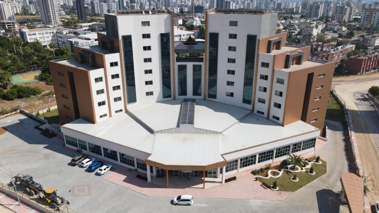 Yenişehir Belediyesi yurt ve misafirhanesiyle üniversitelilerin yanında