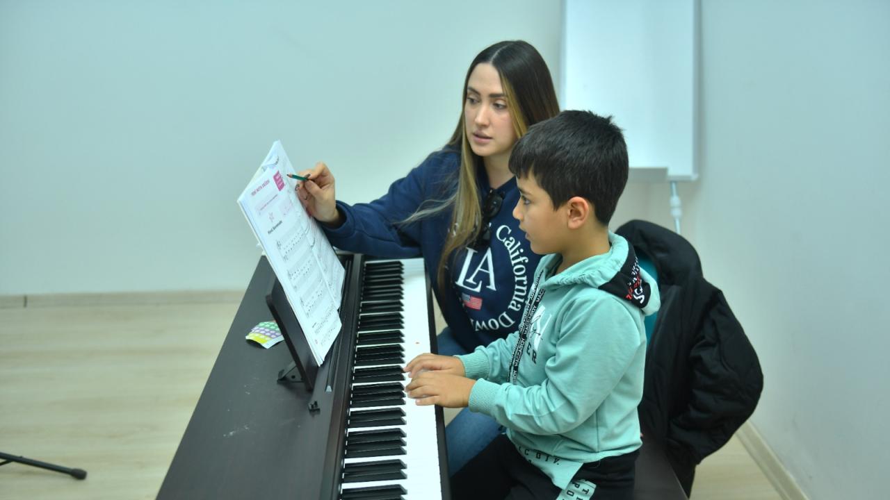 Yenişehir Belediyesi KİGEM ile geleceğin sanatçılarını yetiştiriyor