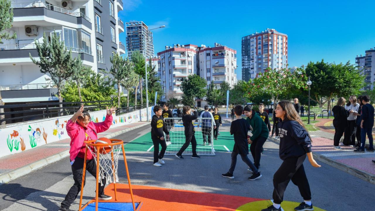 Yenişehir Belediyesinden çocuklara özel sokak 