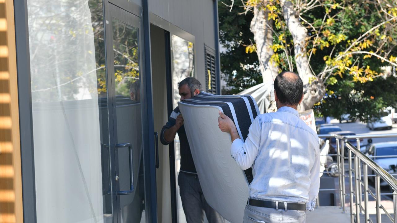 Yenişehir Belediyesi 1100 depremzedeye barınma hizmet sundu