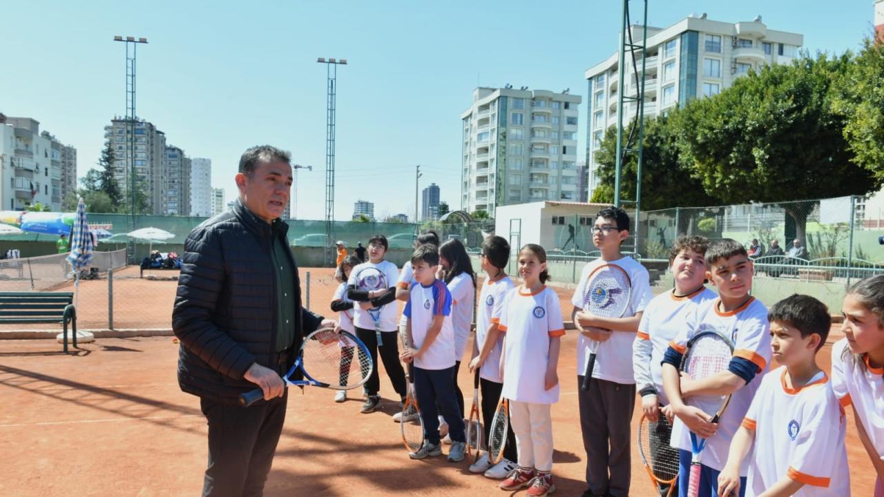 Yenişehir Belediyesi depremzede çocuklara spor kurslarıyla destek veriyor