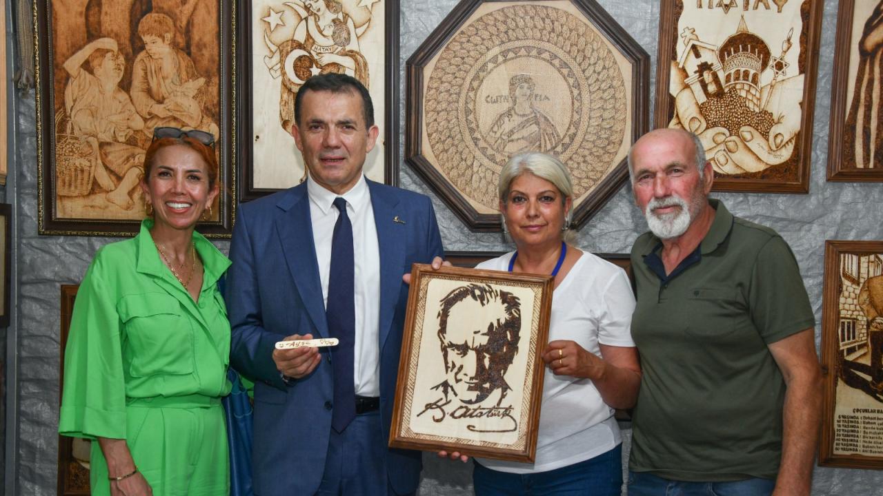 Yenişehir Belediyesi Hataylı esnaf ve sanatçılara kapılarını açtı