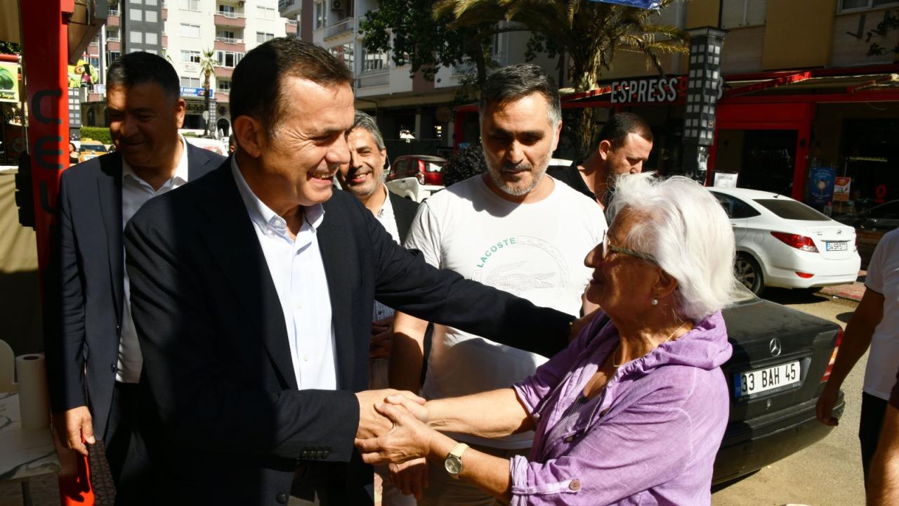 Başkan Abdullah Özyiğit, İnönü Mahallesi’nde esnafları ziyaret etti