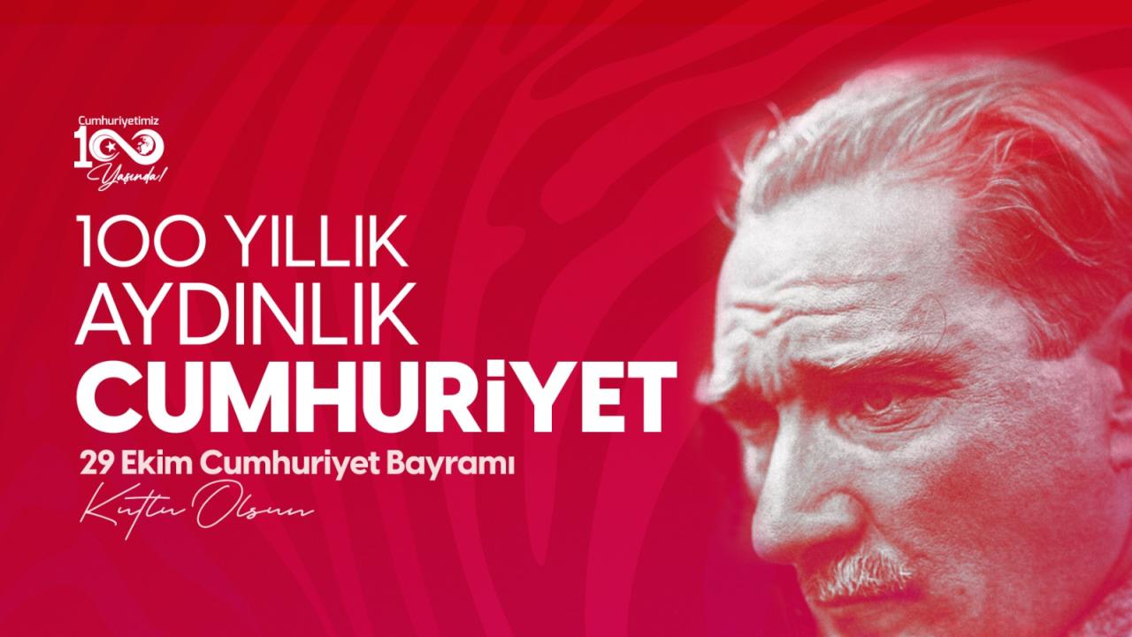 Başkan Abdullah Özyiğit, Cumhuriyetin 100. yılını kutladı