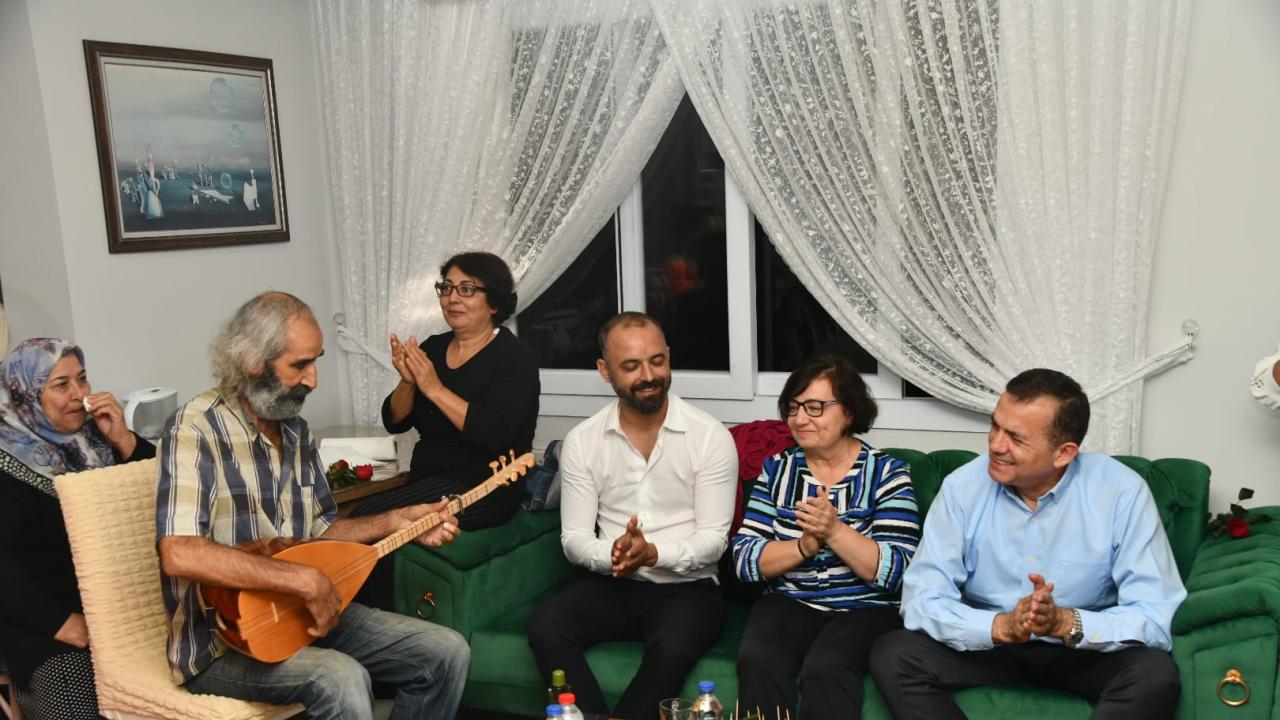 Başkan Abdullah Özyiğit, vatandaşların evine misafir oldu