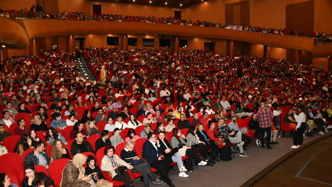 Yenişehir Belediyesi 9 gün süren tiyatro festivaliyle 13 bin sanatseveri ağırladı
