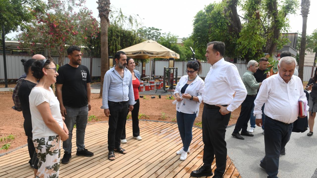 Başkan Abdullah Özyiğit Güven Parkı’ndaki yenileme çalışmalarını inceledi