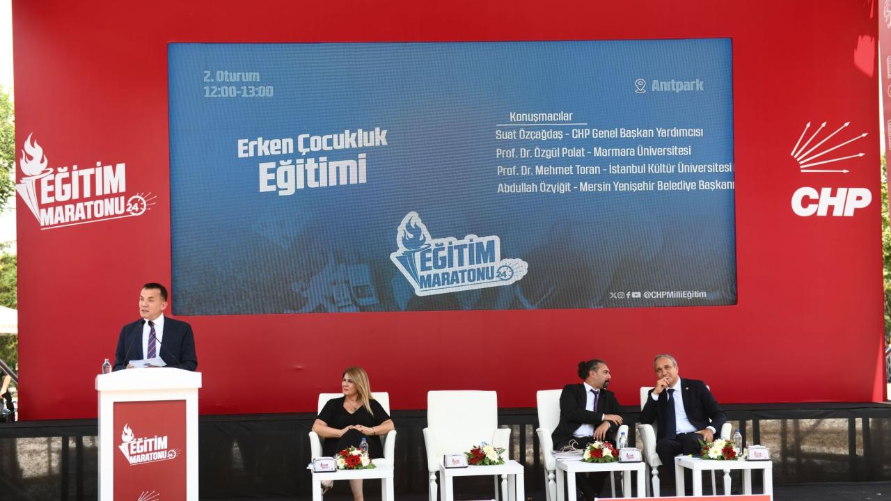 Başkan Özyiğit, Türkiye’de model olan projeyi Eğitim Maratonu’nda anlattı