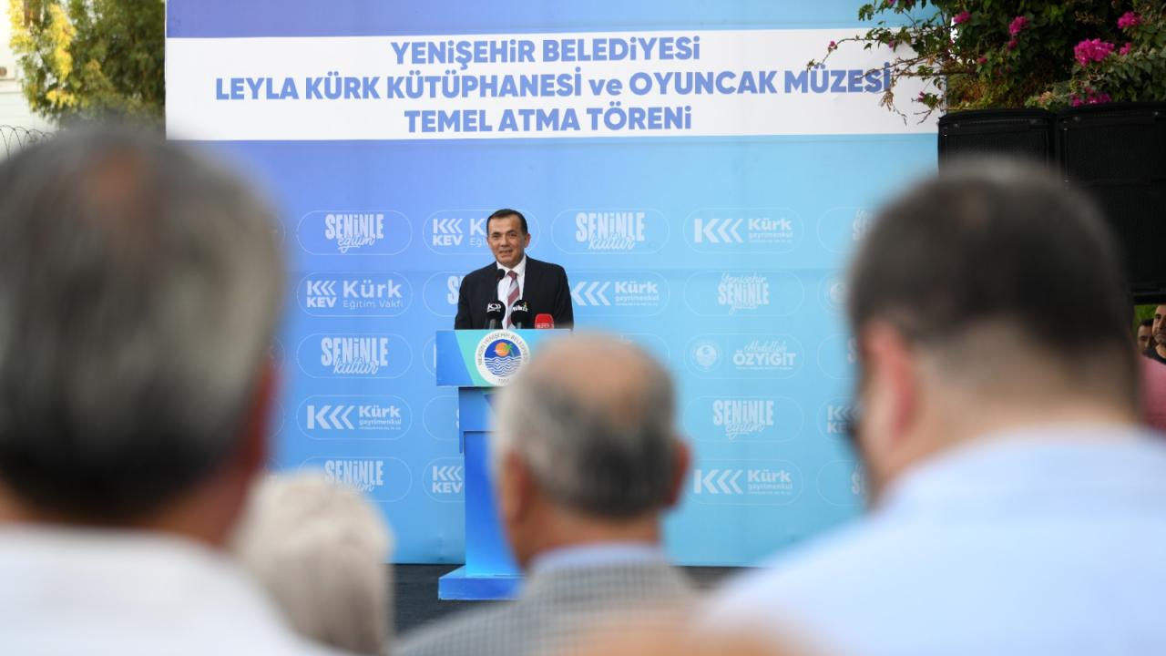 Yenişehir Belediyesi büyük kent kütüphanesi ve oyuncak müzesinin temelini attı