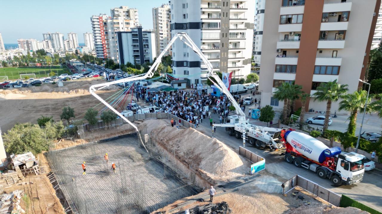 Yenişehir Belediyesi kütüphane ve taziyeevinden oluşan kompleksin temelini attı