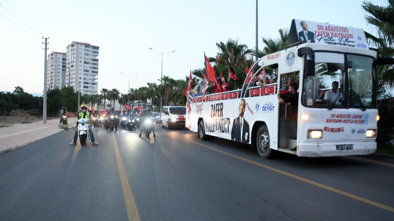 Yenişehir Belediyesi bayramın coşkusunu sokaklara taşıdı