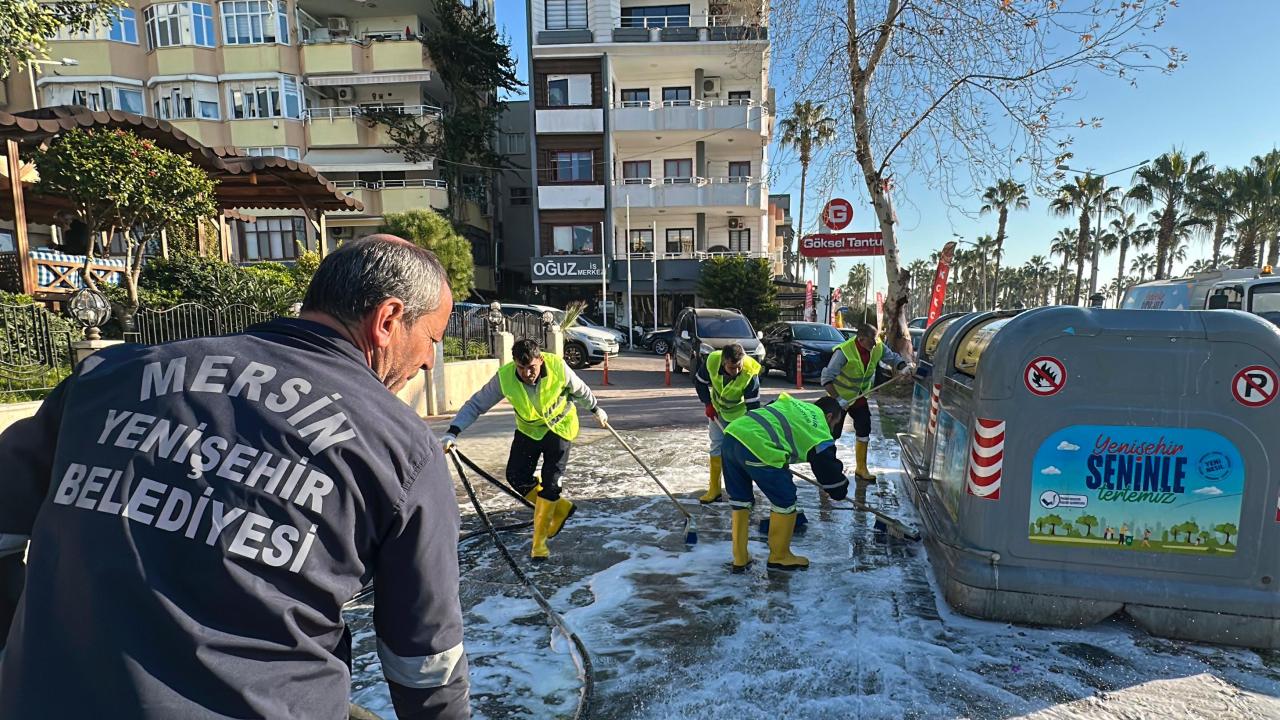 Yenişehir’de temizlik çalışmaları kesintisiz devam ediyor