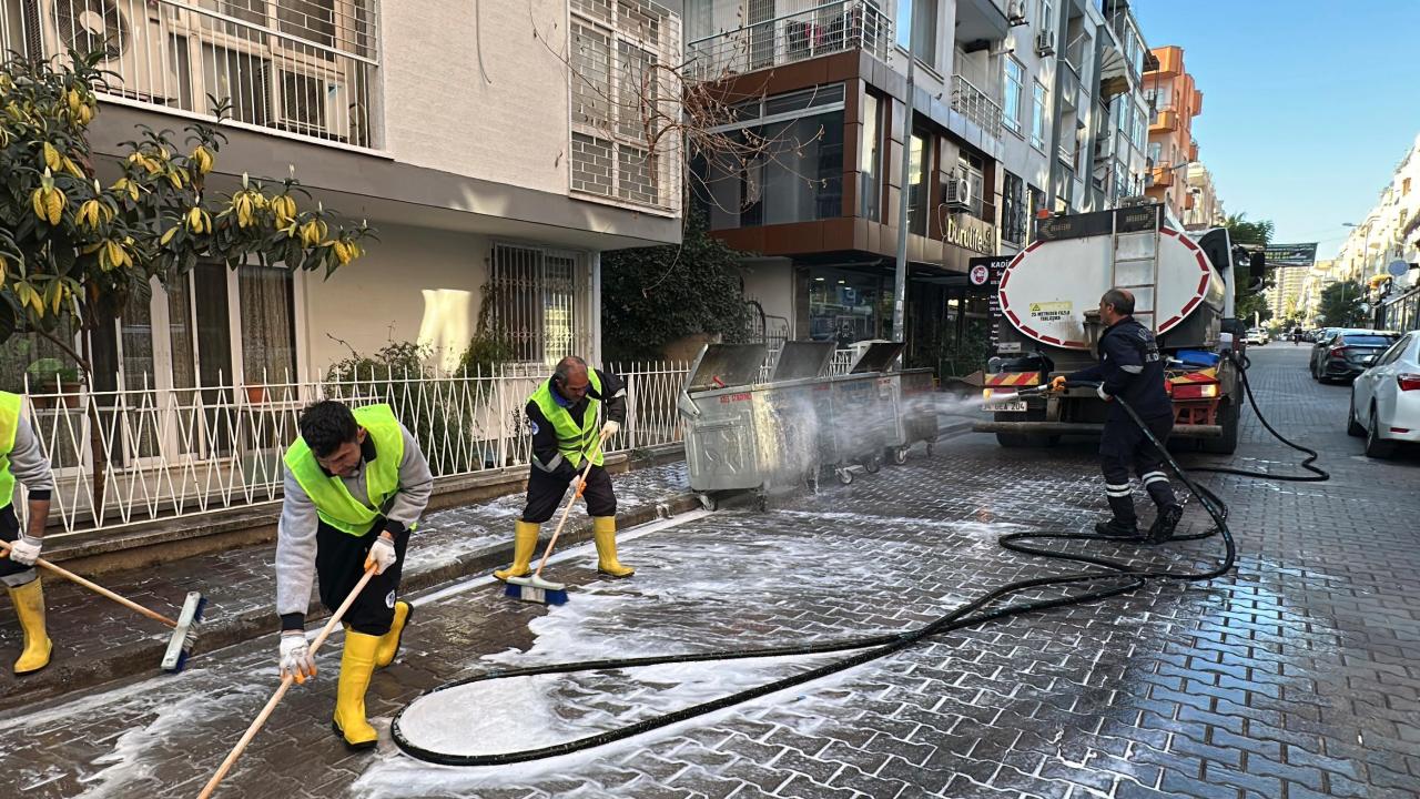 Yenişehir’de temizlik çalışmaları kesintisiz devam ediyor