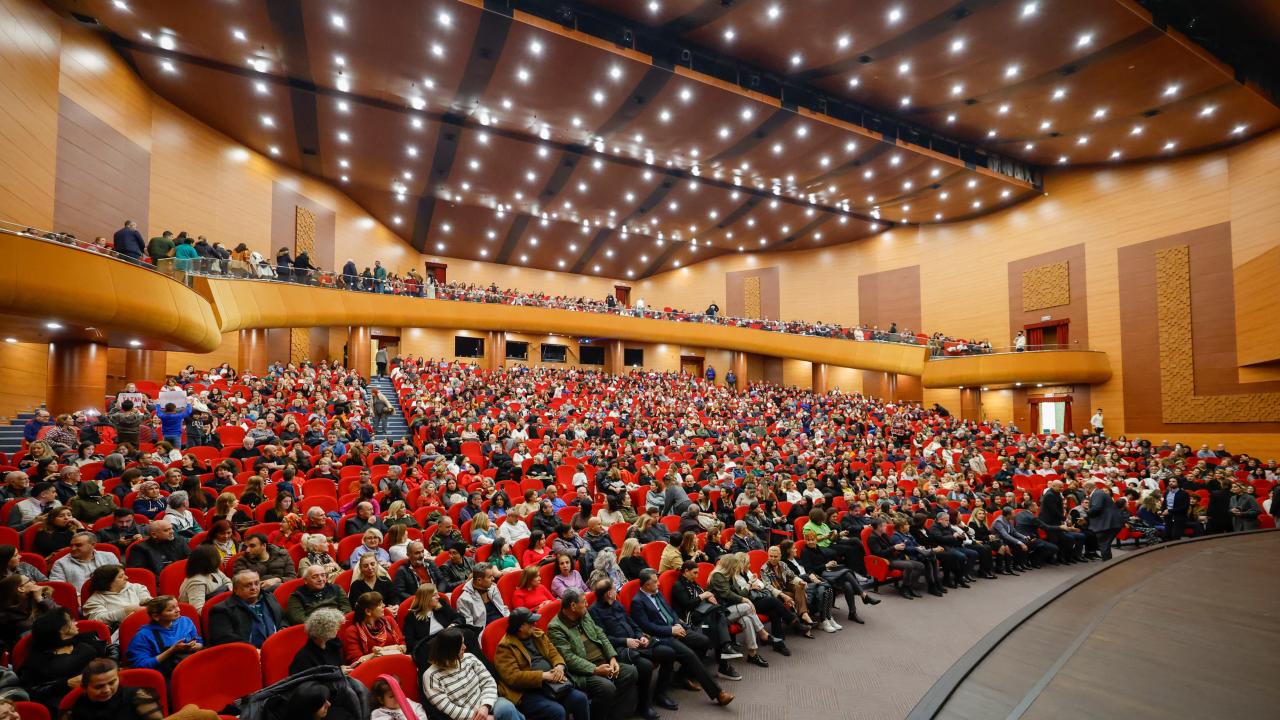 Antakya Medeniyetler Korosu 6 Şubat için Yenişehir’de sahne aldı