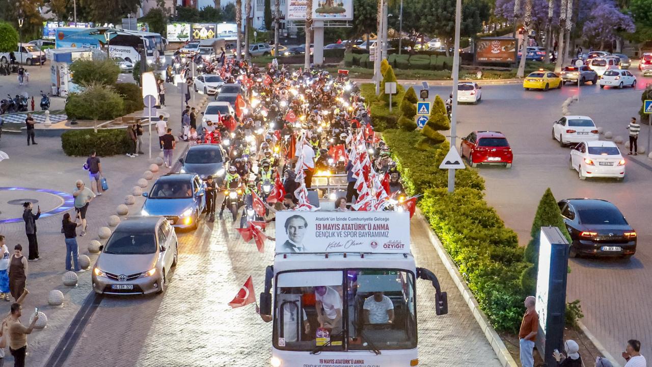 Yenişehir Belediyesi 19 Mayıs’ta şehir korteji düzenledi