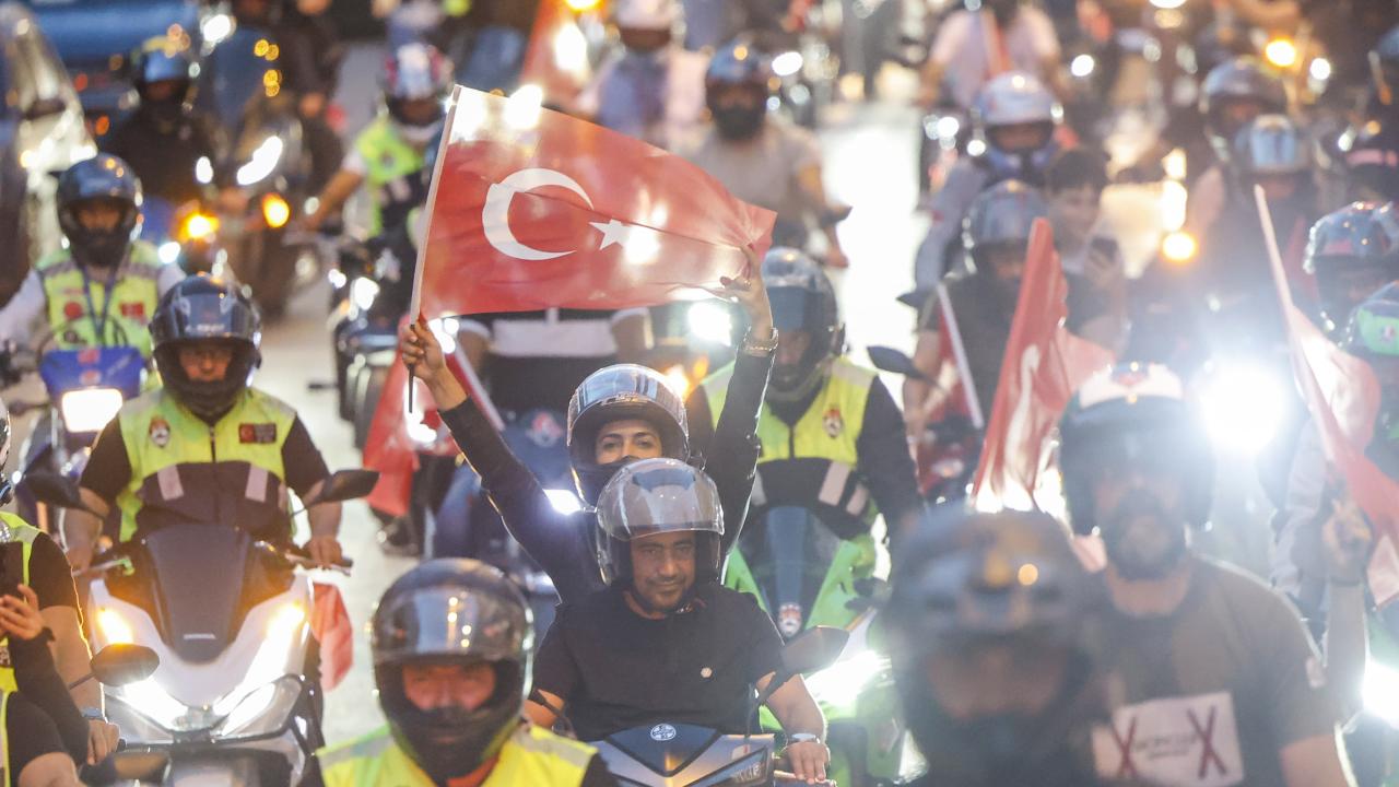 Yenişehir Belediyesi 19 Mayıs’ta şehir korteji düzenledi