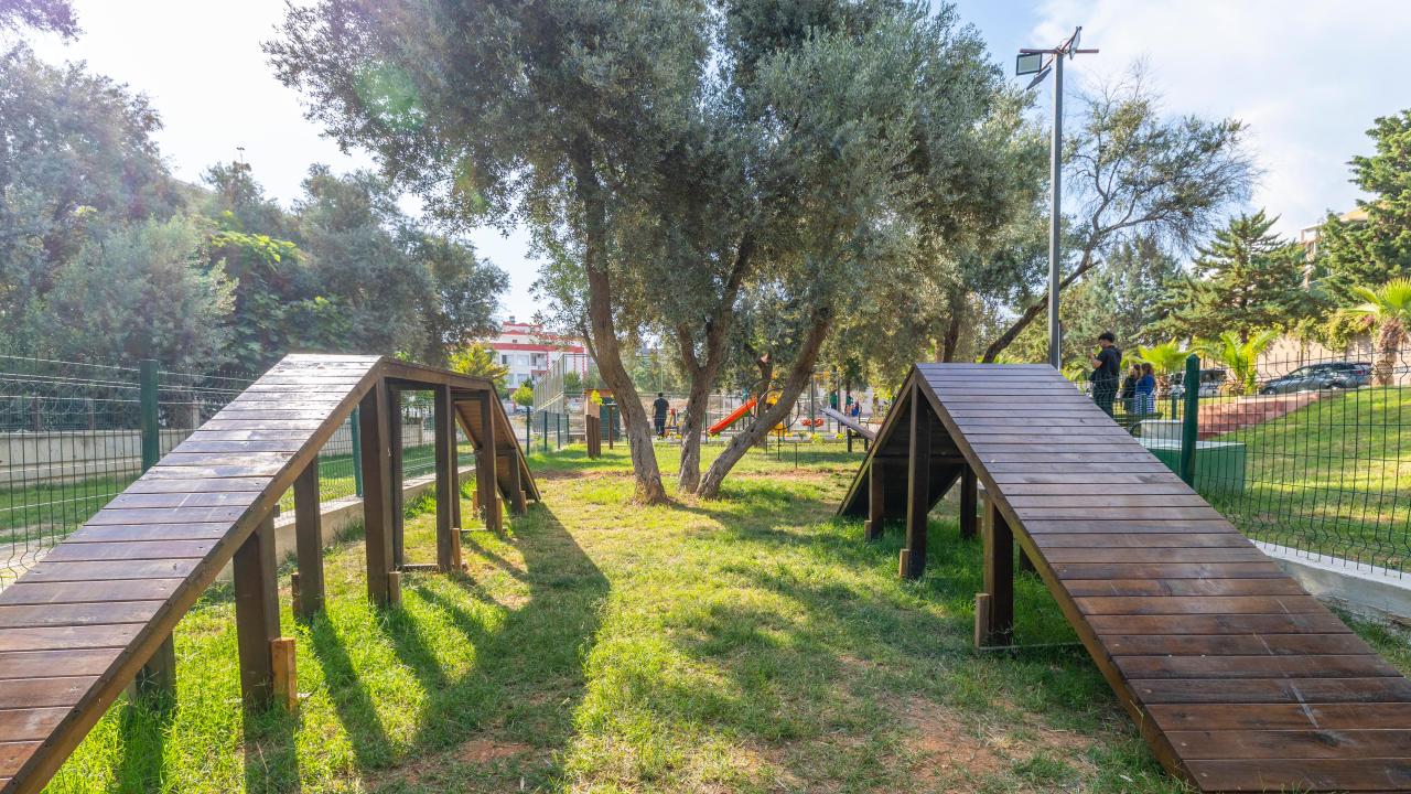 Yenişehir Belediyesinden patili dostlara özel park