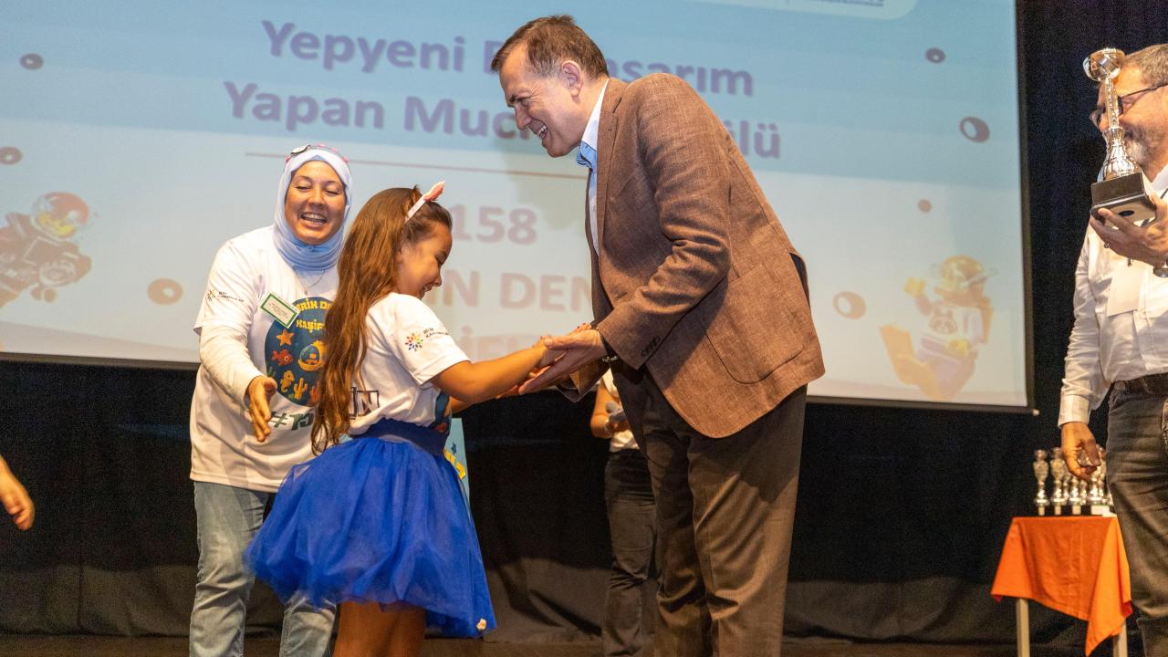 Minik Bilim Kahramanları Yenişehir’de buluştu