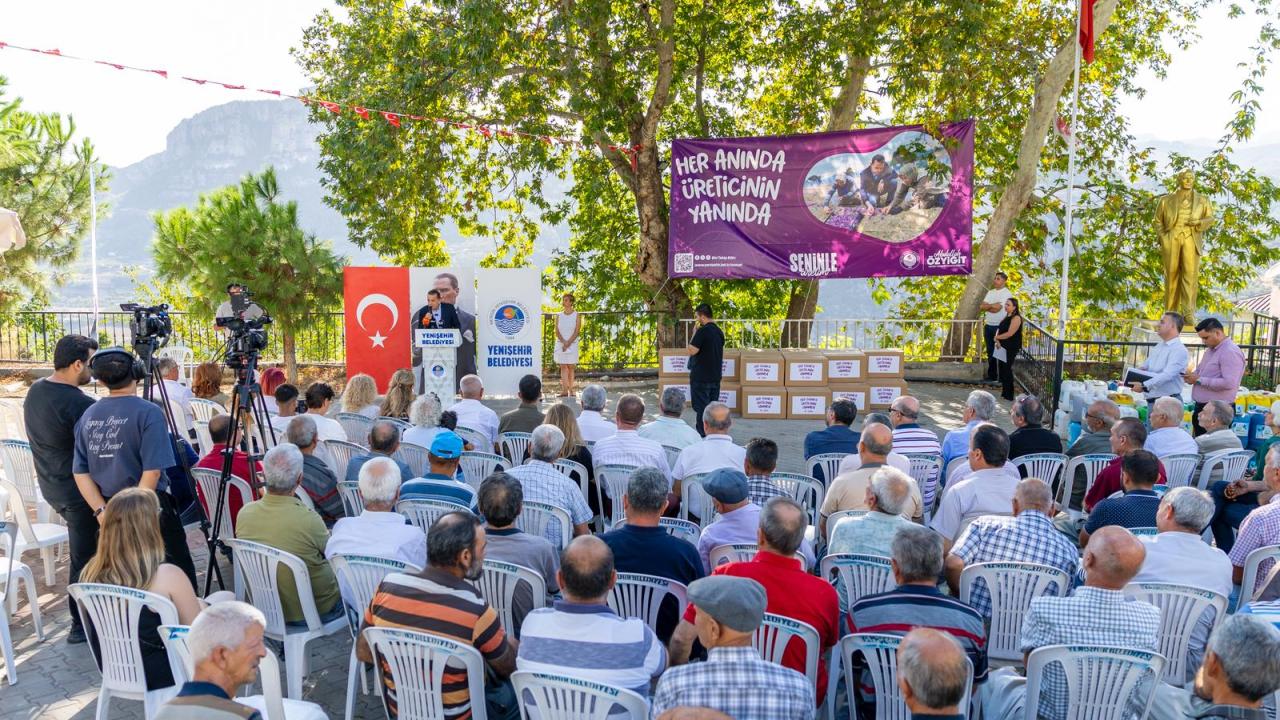 Yenişehir Belediyesinin hibe ettiği safran soğanları toprakla buluştu