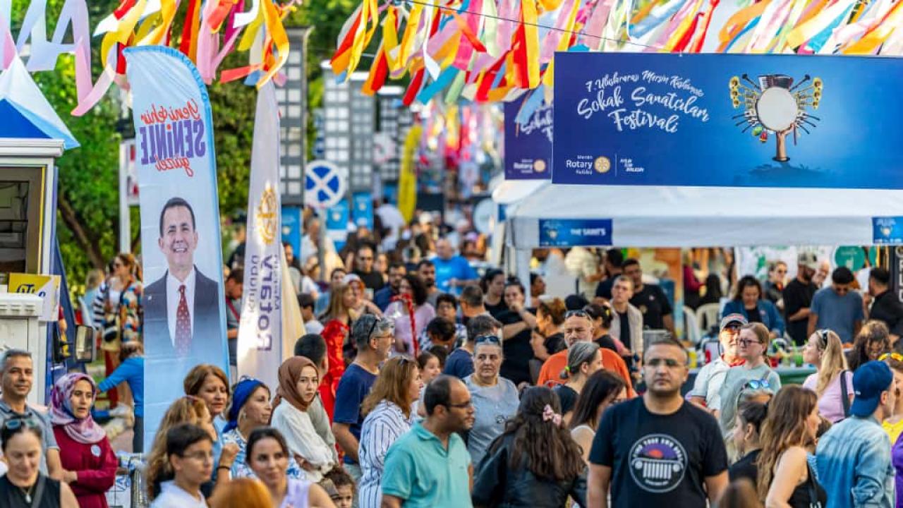 Kushimoto Sokak Sanatçıları Festivali bu yıl da on binlerce kişiyi ağırladı
