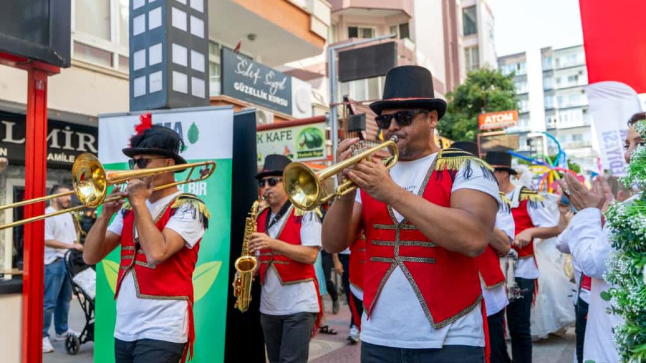 Kushimoto Sokak Sanatçıları Festivali bu yıl da on binlerce kişiyi ağırladı