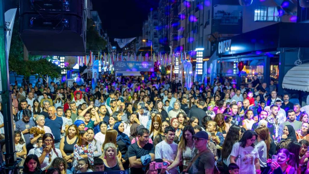 Kushimoto Sokak Sanatçıları Festivali bu yıl da on binlerce kişiyi ağırladı