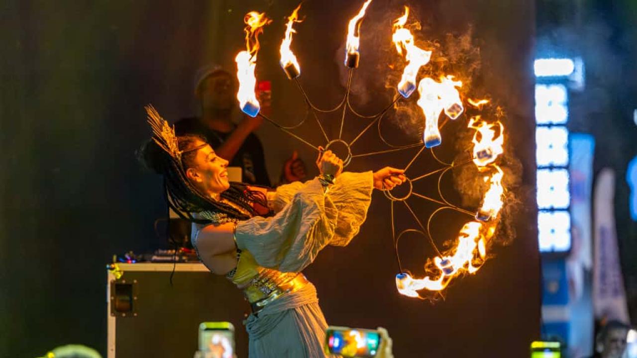 Kushimoto Sokak Sanatçıları Festivali bu yıl da on binlerce kişiyi ağırladı