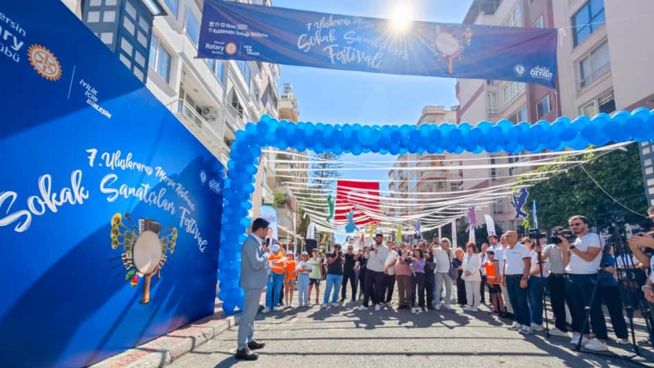 Yenişehir sokak sanatçıları festivaliyle renklendi