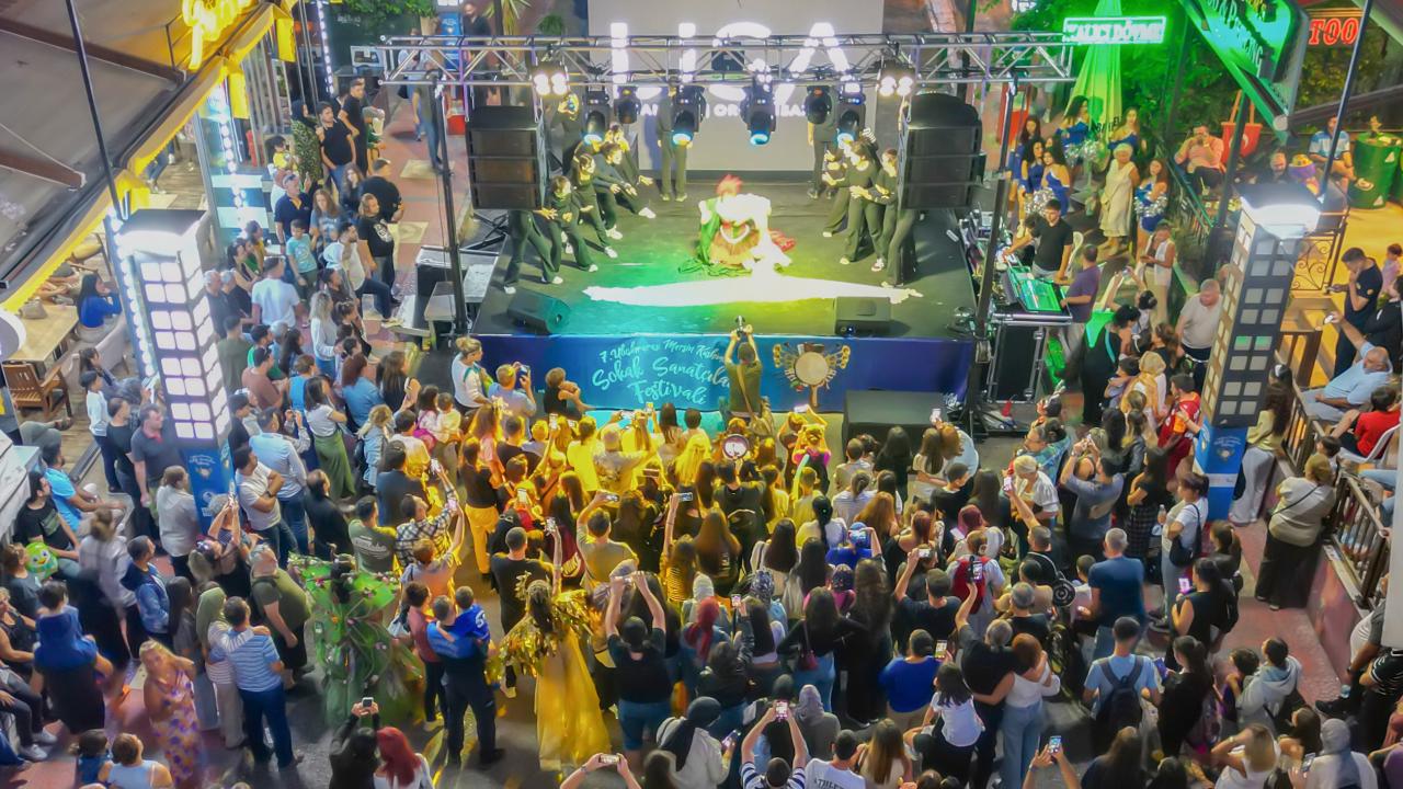 Yenişehir sokak sanatçıları festivaliyle renklendi