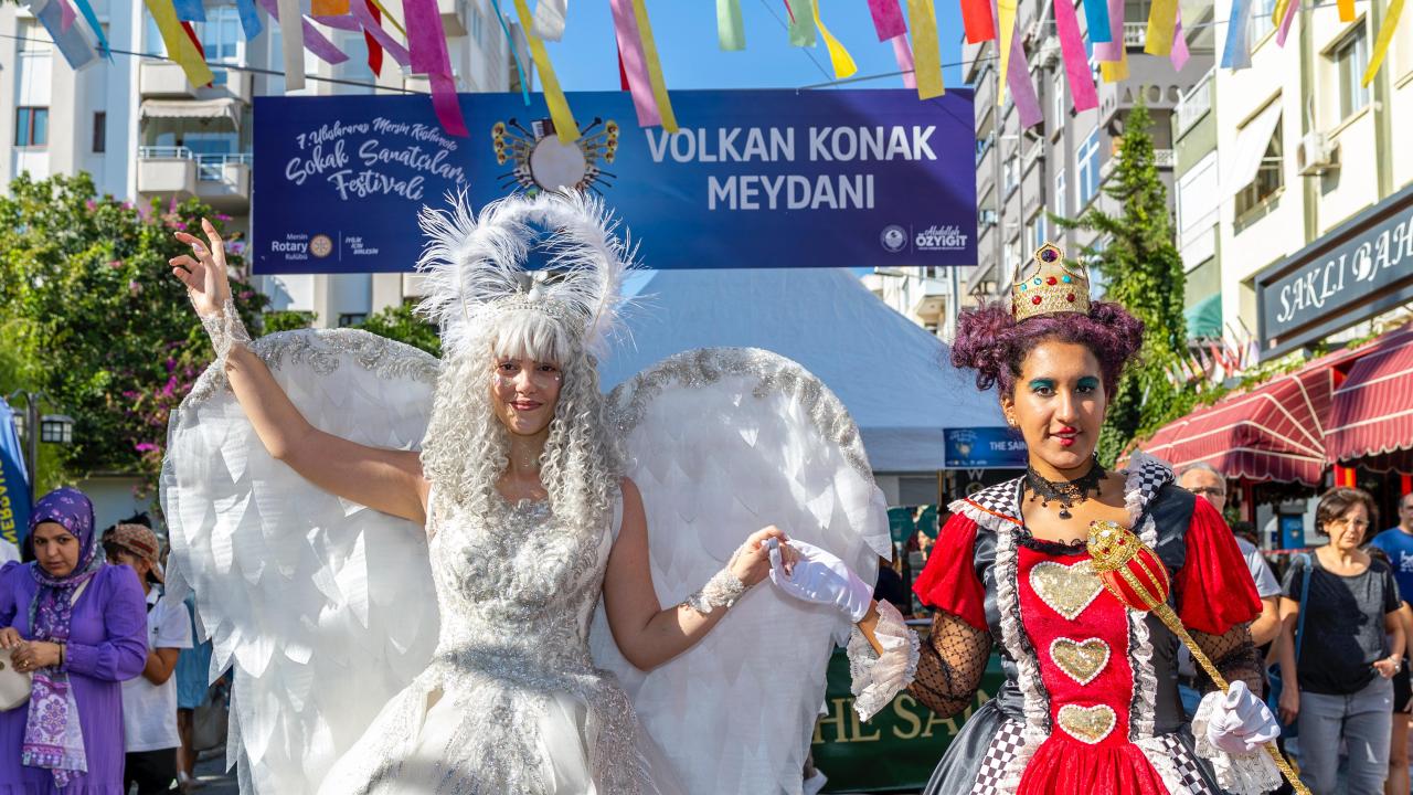 Yenişehir sokak sanatçıları festivaliyle renklendi