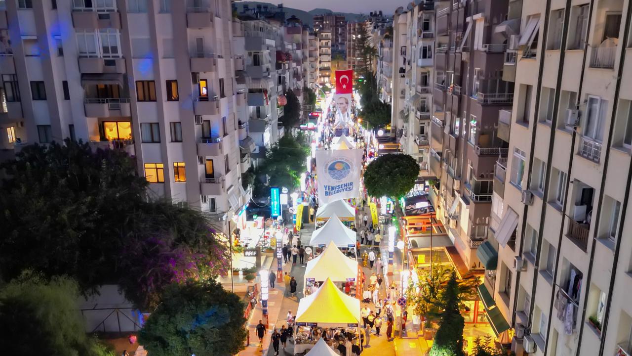 Yenişehir sokak sanatçıları festivaliyle renklendi