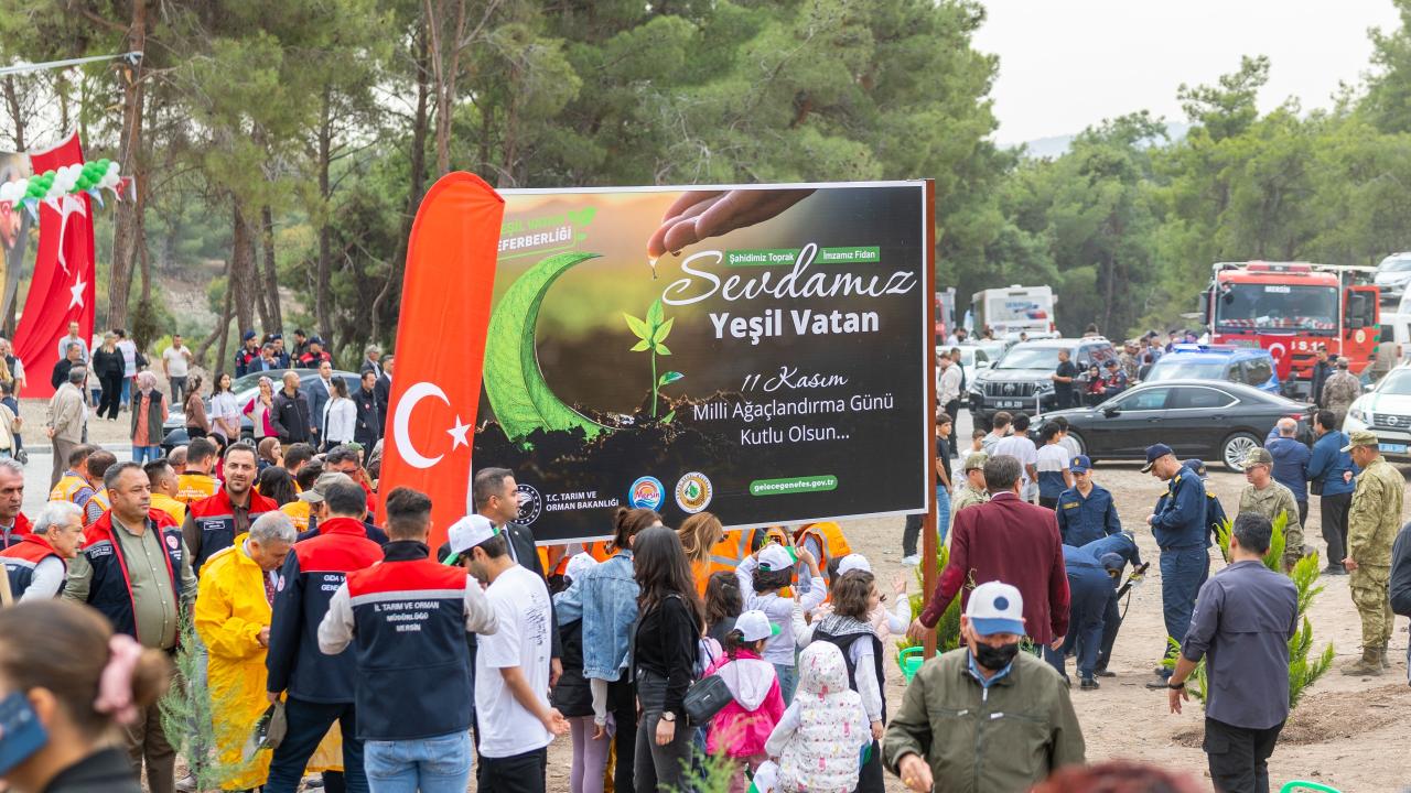 Başkan Özyiğit, Emirler’deki yeşil seferberliğe katıldı