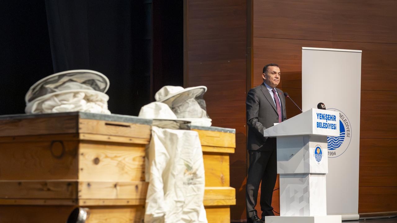 Yenişehir Belediyesi arı merası kuran Türkiye’deki ilk belediye oldu 