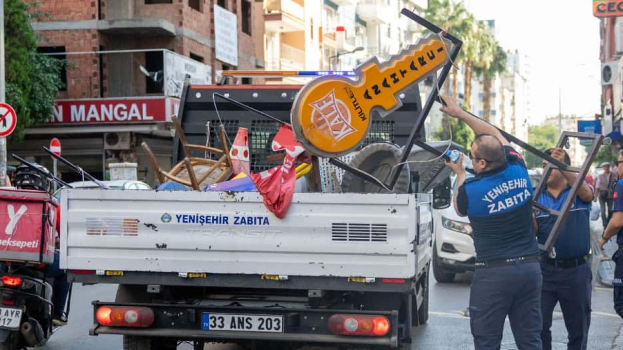 Yenişehir’de kaldırım işgallerine geçit yok