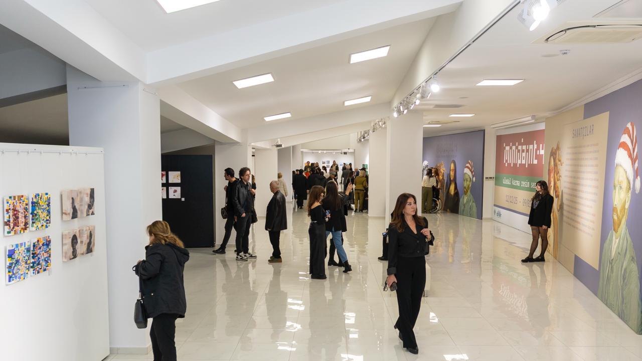 Mini Paint-4 Resim Sergisi, Yenişehir'de açıldı