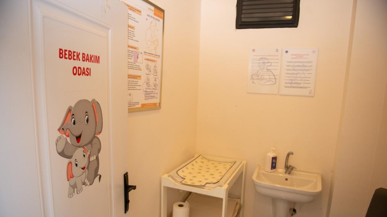 Yenişehir Belediyesi Akademi Binasına “Bebek Dostu Bina” Onayı